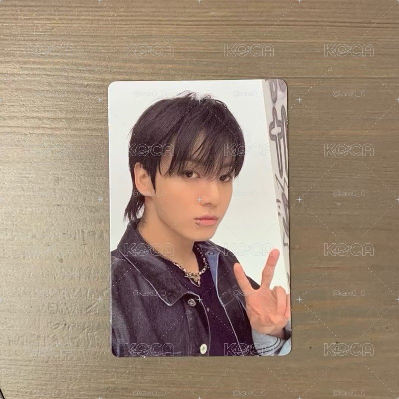 Jung Kook (BTS) Solo Album [GOLDEN] 專輯 特典手機支架 專輯小卡