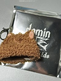 闊卡毛帽吊飾