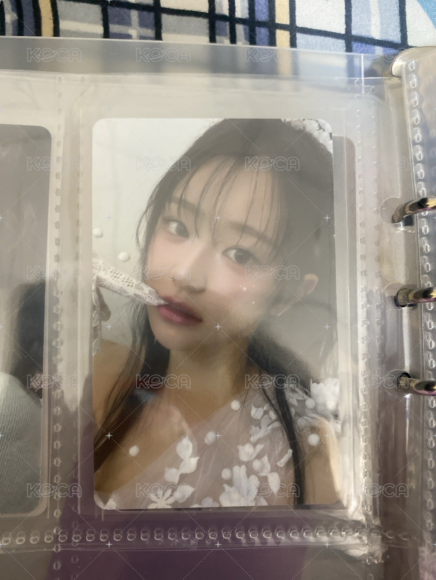摸嘴巴丹丹