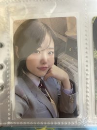 手撐臉肉嘟嘟娜娜