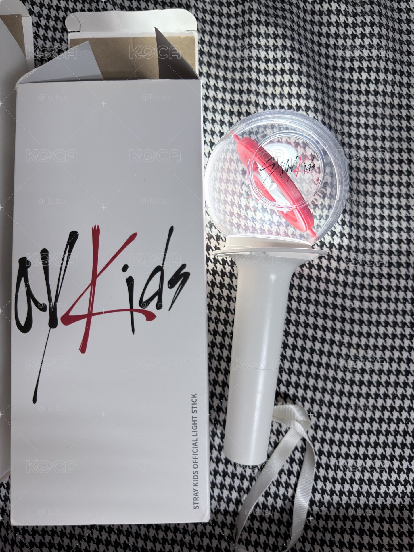 (現貨 紙箱寄出 可當日寄出）straykids skz 一代手燈