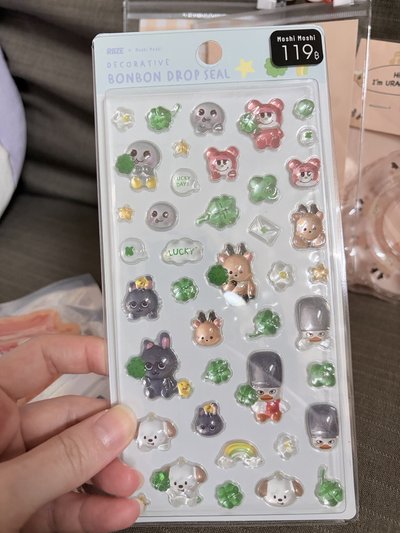 上海 快閃 烏拉鹿徽章+泳圈吊飾+冰箱貼+壓克力吊飾+大頭吊飾組（送泰國立體貼紙）