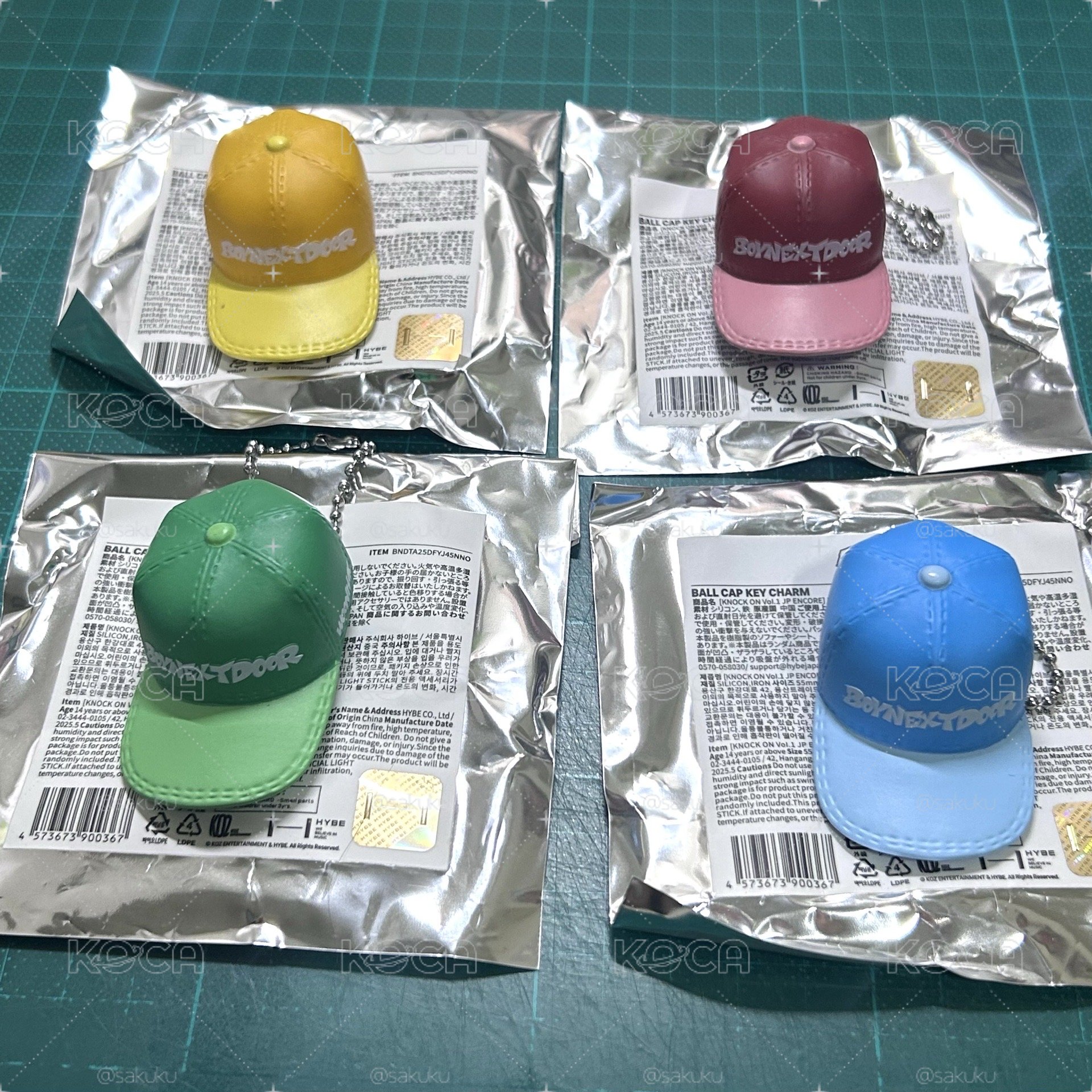 Knock On 棒球帽鑰匙圈吊飾