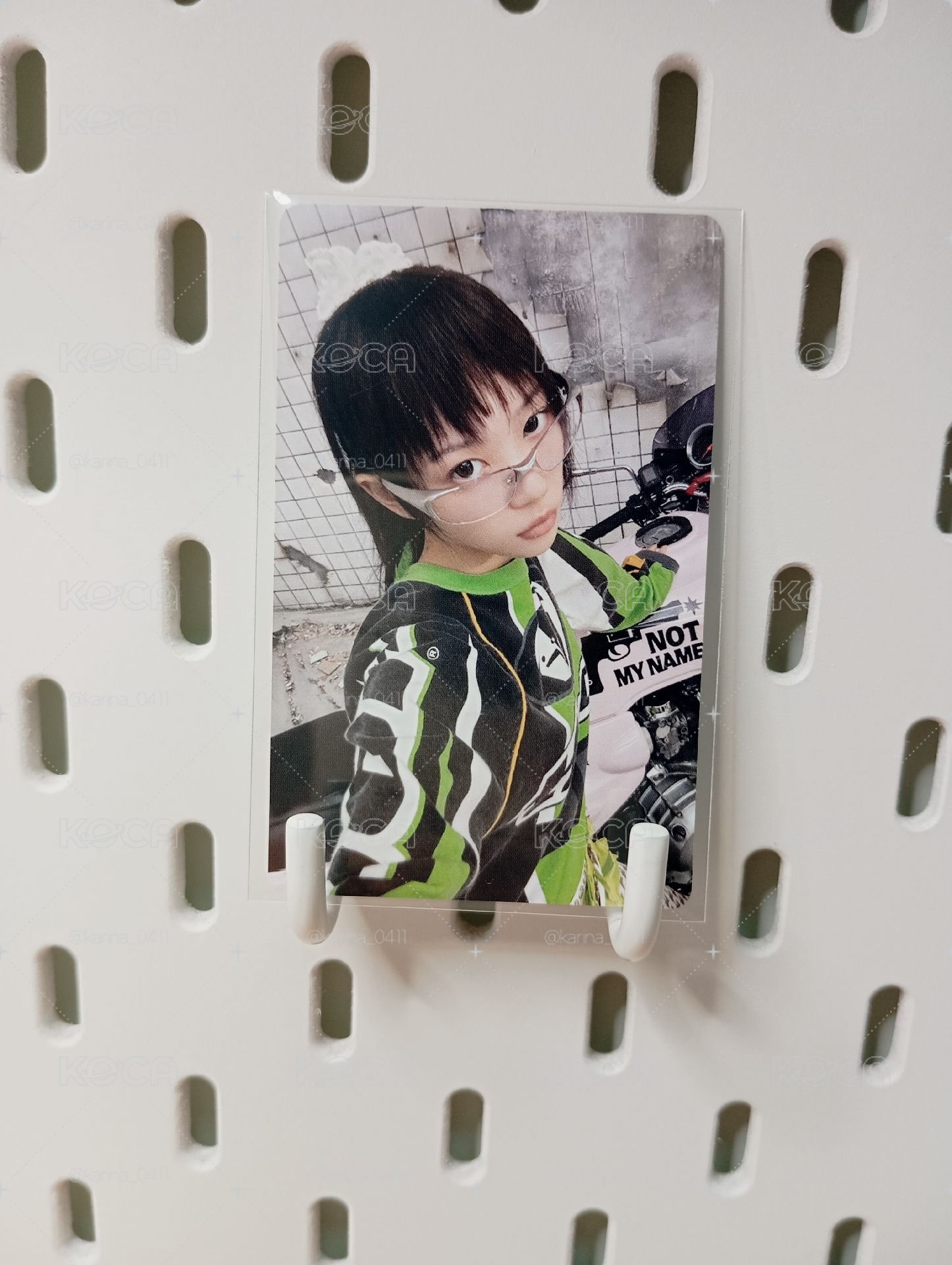 MOKA NOT CUTE ANYMORE 專輯卡 WVS B ver.