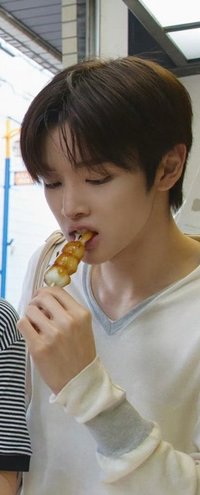 松松燦的門牙