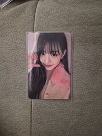 臉頰比心