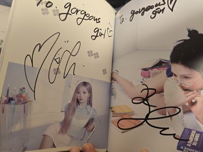 gorgeous girls to簽