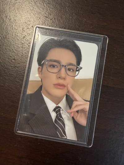 JENO✌🏻