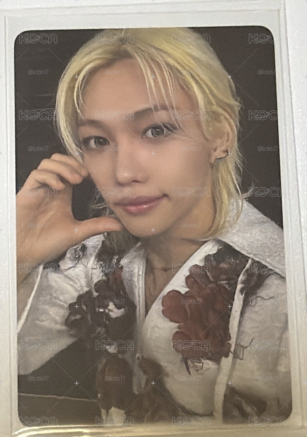 直出 Hollow Rakuten books 特典卡 菲 李龍馥 Felix