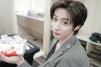 Huang （下單默認主頁）