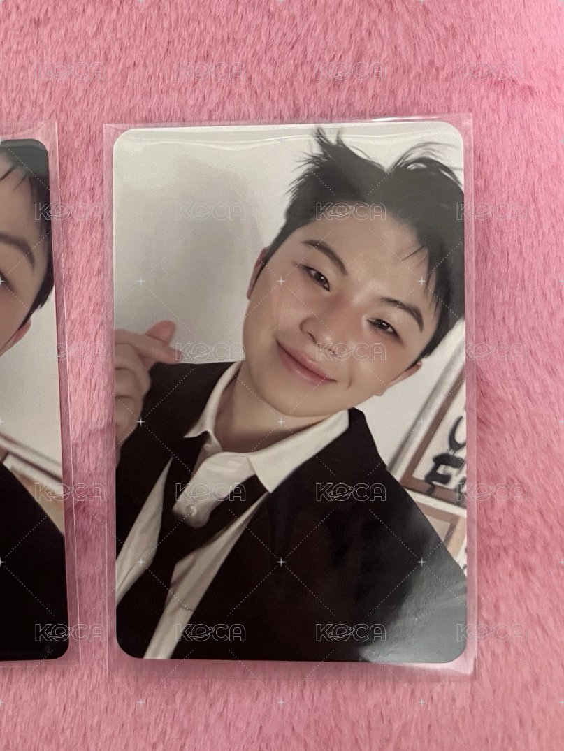 （右）辣妹手指愛心💗