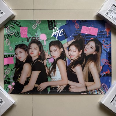 ITZY IT'Z ME 海報