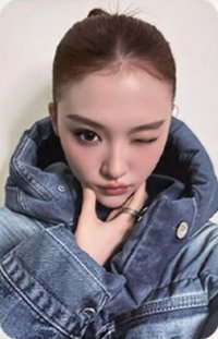 BITE NOW Angel ver. 專輯卡 