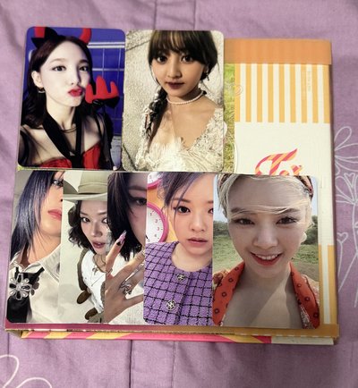 TWICE TT專&小卡盤 CD彩瑛 配置如圖