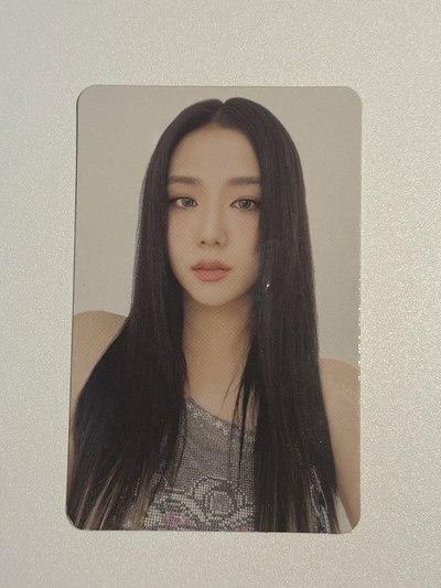 Jisoo Born pink專卡
