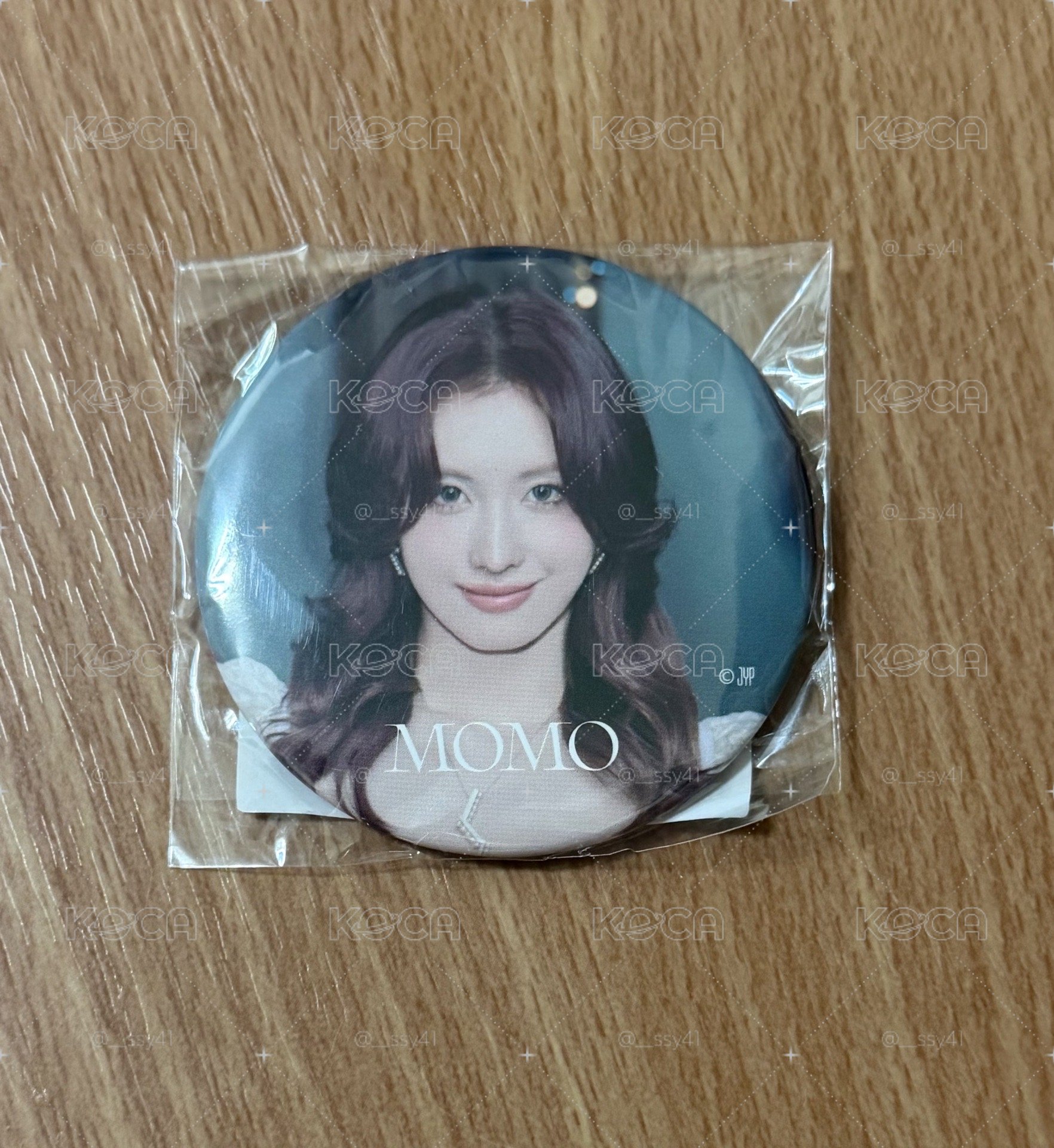 TWICE 正規一MISAMO桃徽章