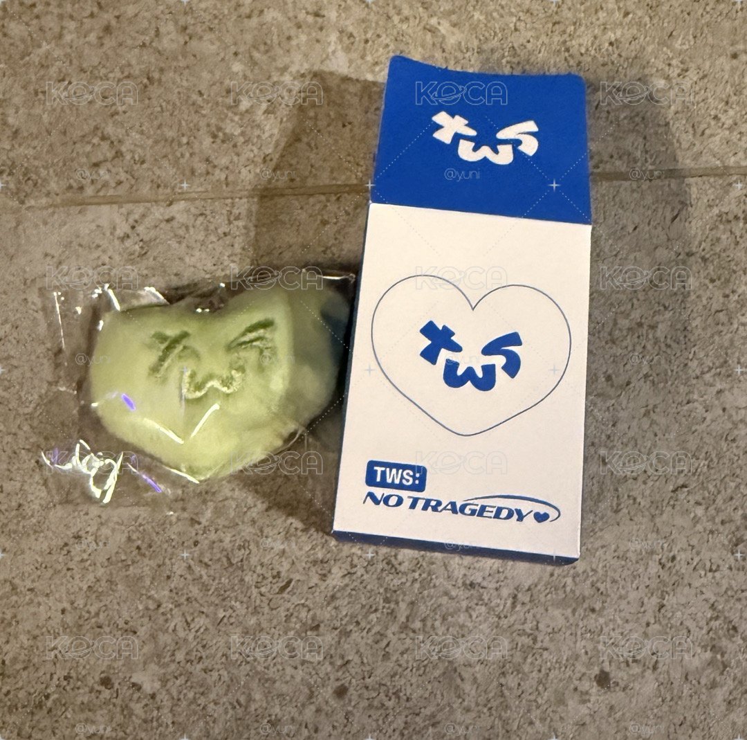 TWS迷五快閃愛心娃