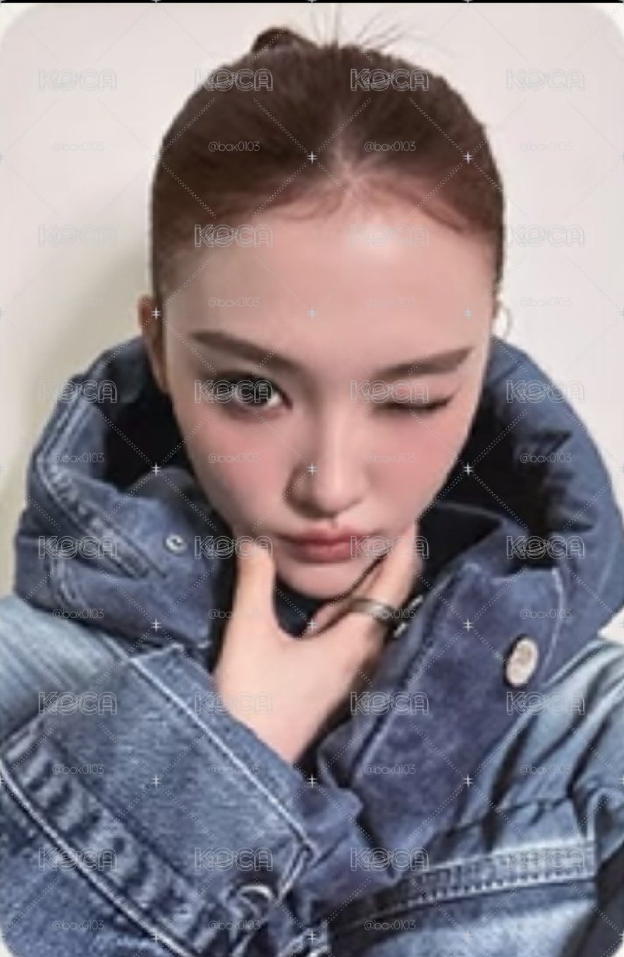 BITE NOW Angel ver. 專輯卡 