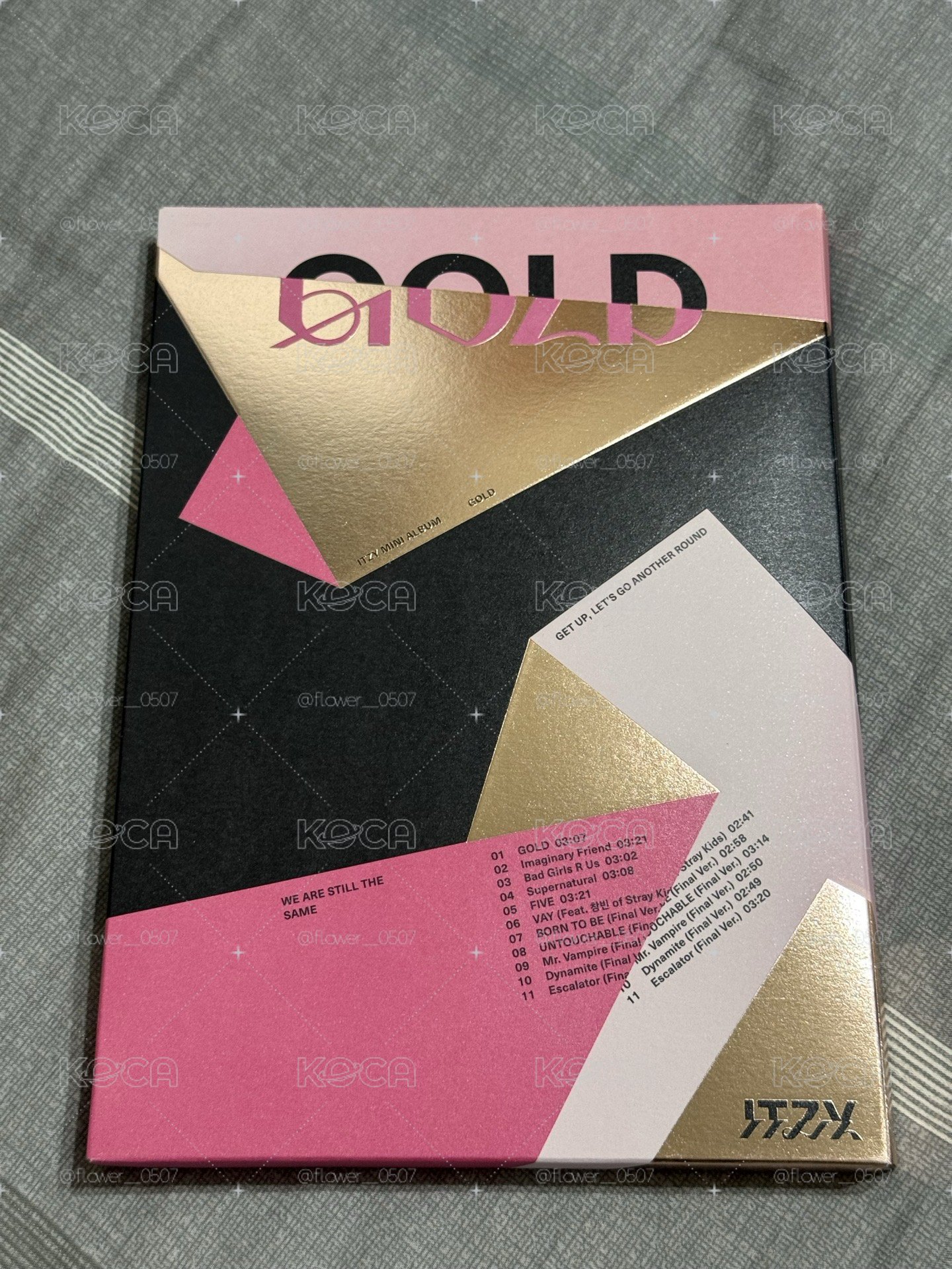 ITZY GOLD 專輯 Standard ver. 空專