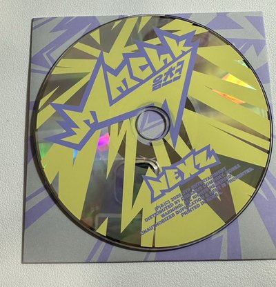 mmchk專輯內容物