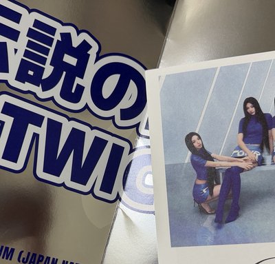 升級禮一套（不含整套小卡）+d1手幅、廣告文宣