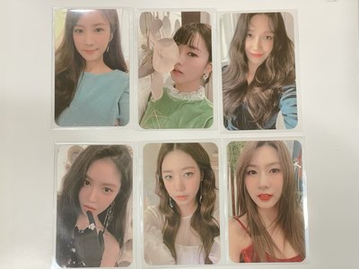 Apink 2019年曆小卡