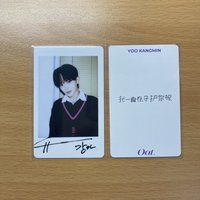 黑衣拍立得1