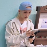 版主沒錢啦