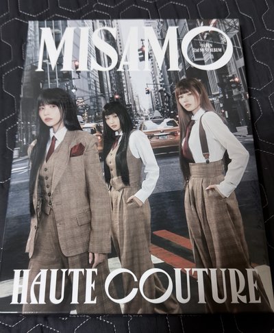 MISAMO (TWICE 日本小分隊) 的第二張迷你專輯《HAUTE COUTURE》