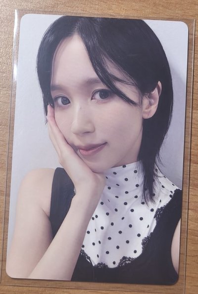 Mina yzy中背
