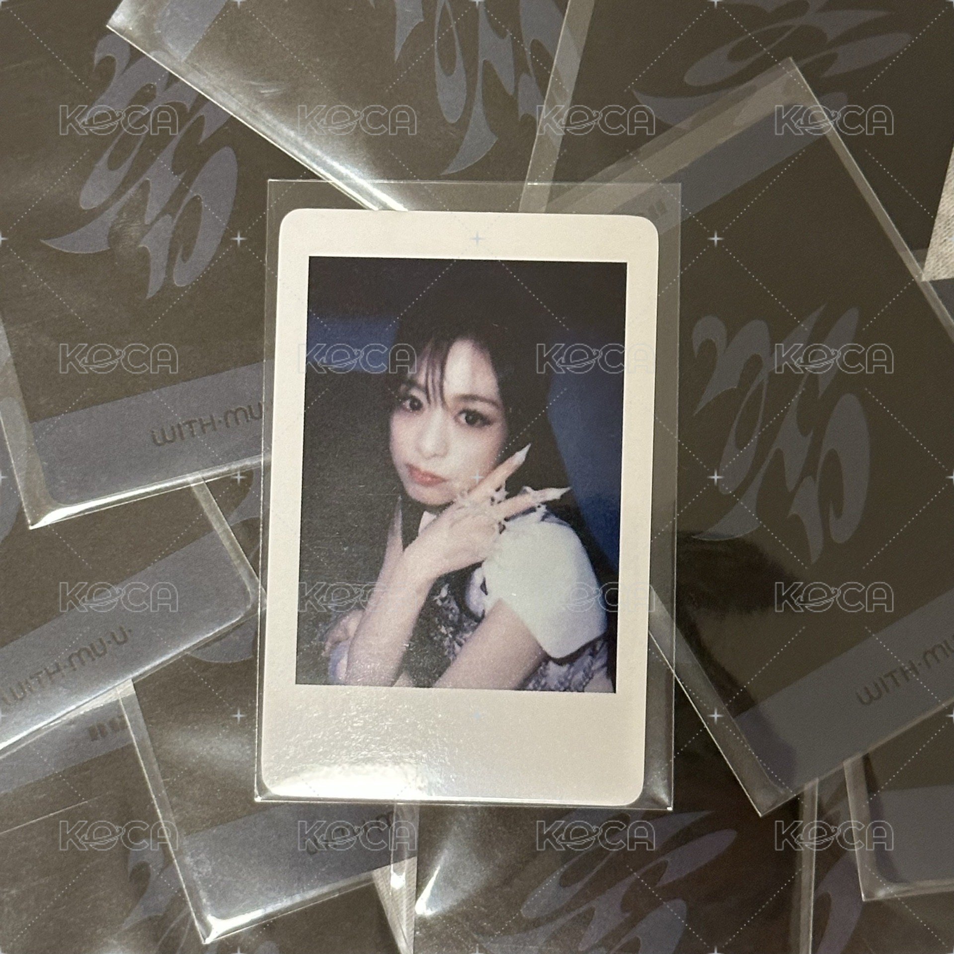 賢 Ahyeon 