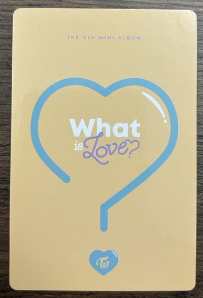 MOMO🩷What is Love?預售禮