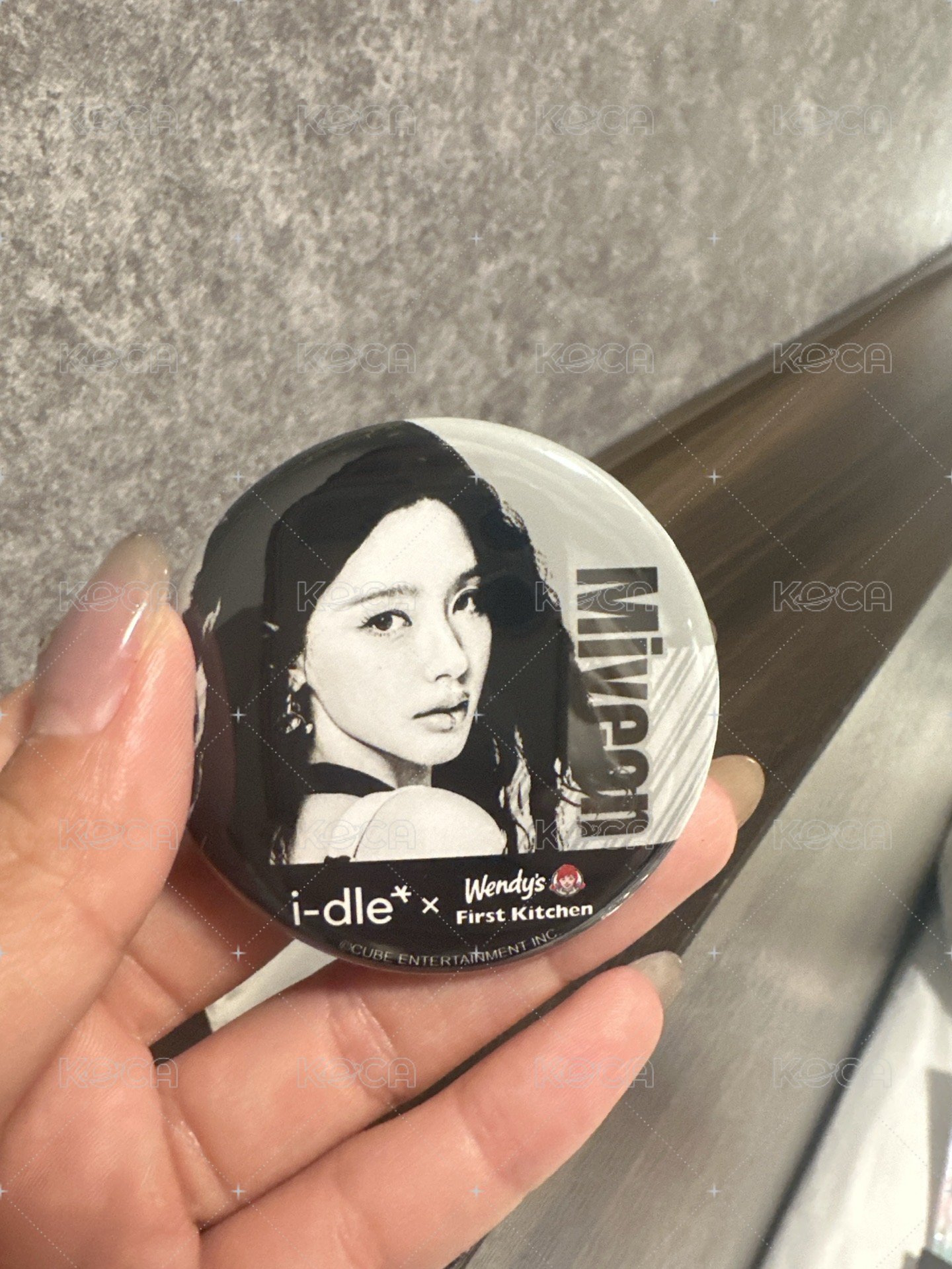 Miyeon 基本款圓形徽章