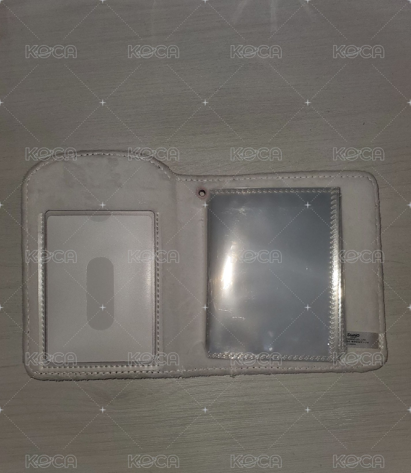 一宮格卡冊 最多可裝41張卡（默認有使用痕跡