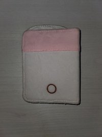 一宮格卡冊 最多可裝41張卡（默認有使用痕跡