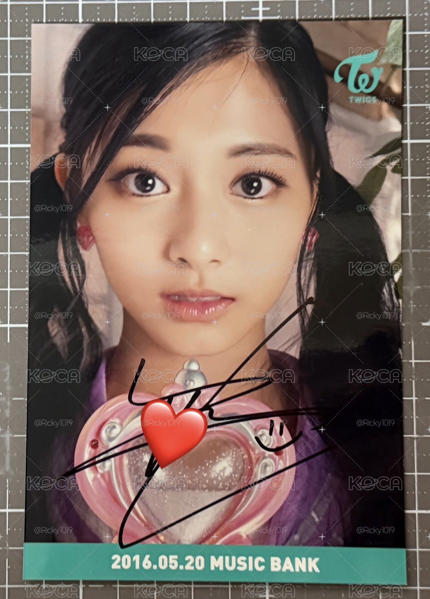 TWICE 子瑜 迷二親簽打歌卡 雙馬尾瑜