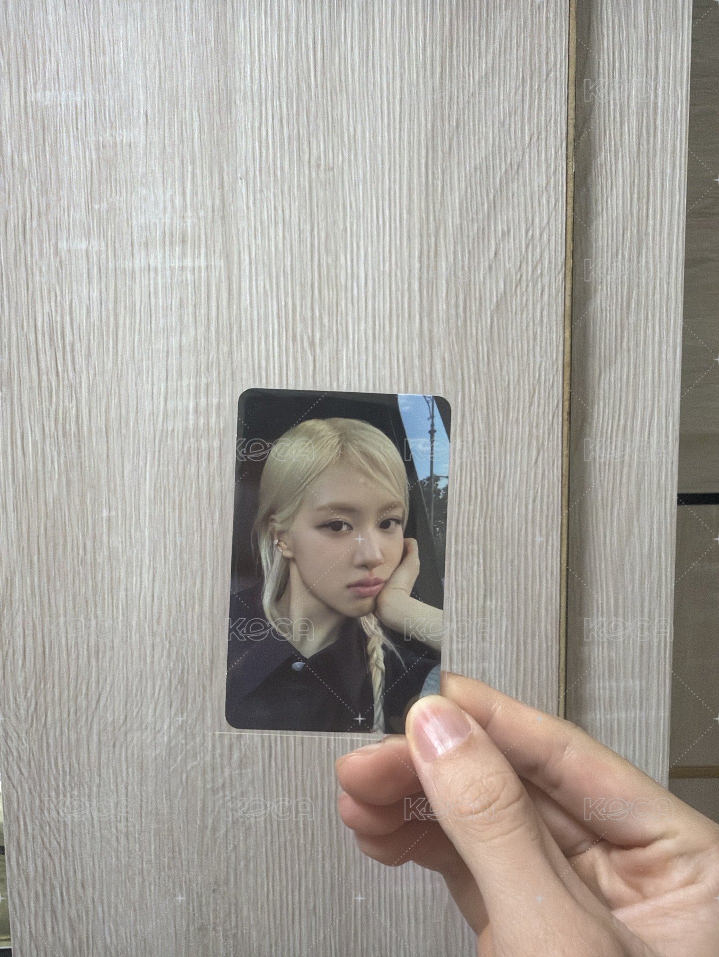 ROSÉ專輯小卡1