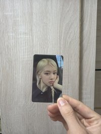 ROSÉ專輯小卡1