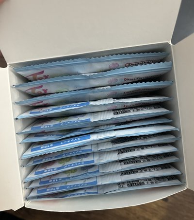 萬代食玩 卡套全新未拆封 12入/盒
