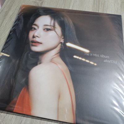 TWICE 子瑜solo美國官網藍色彩膠+特典卡
