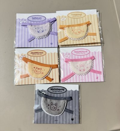 ANITEEZ 口水巾 貼紙 卡套
