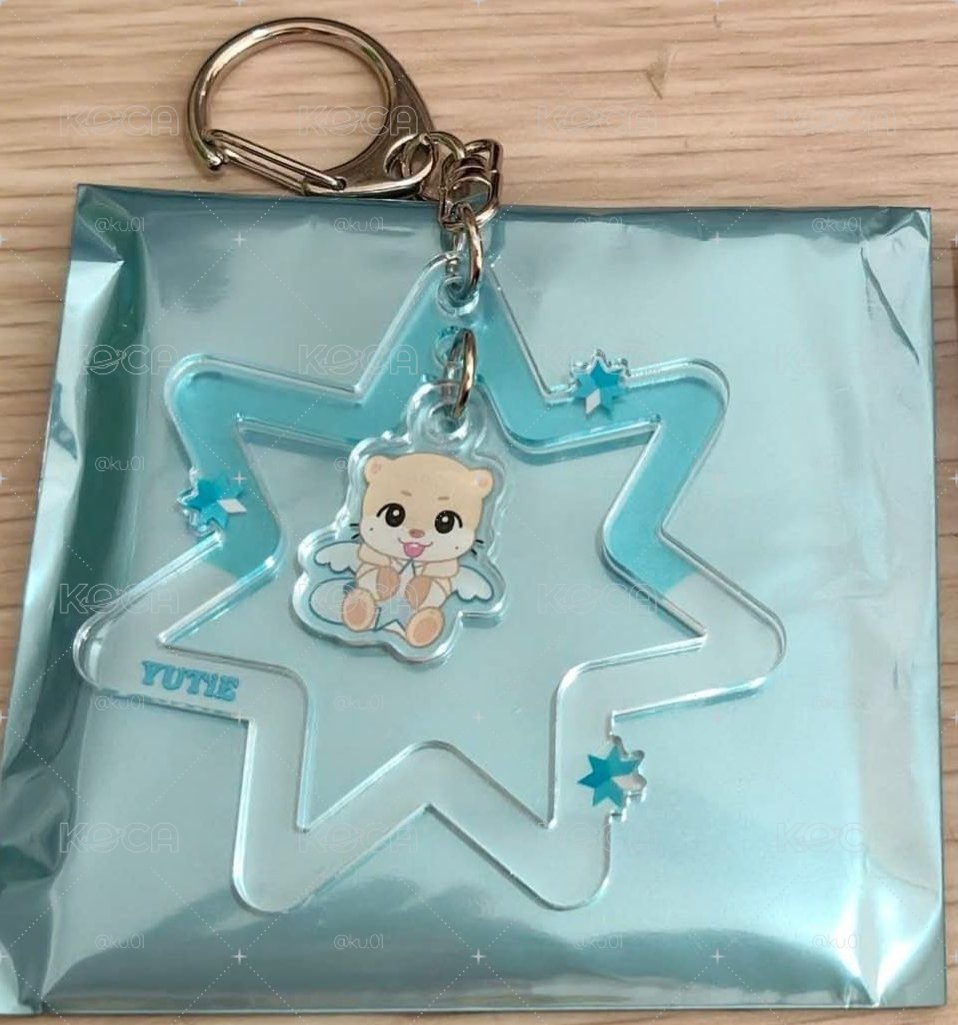 yutie冬日快閃隨機吊飾