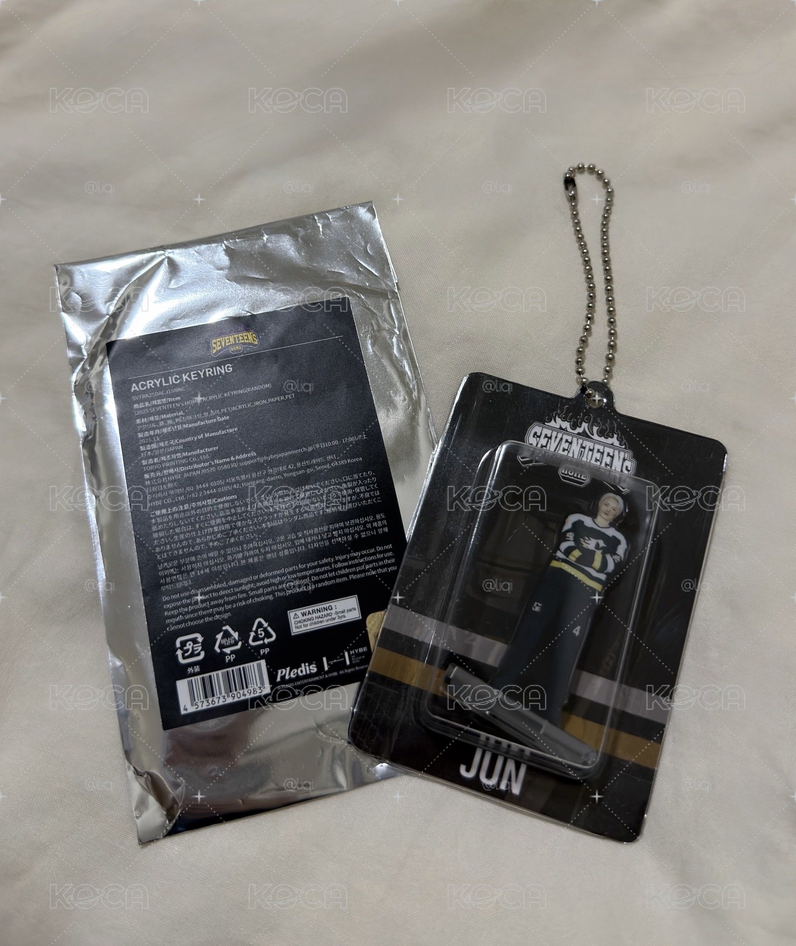 25’HOME 壓克力吊飾 JUN