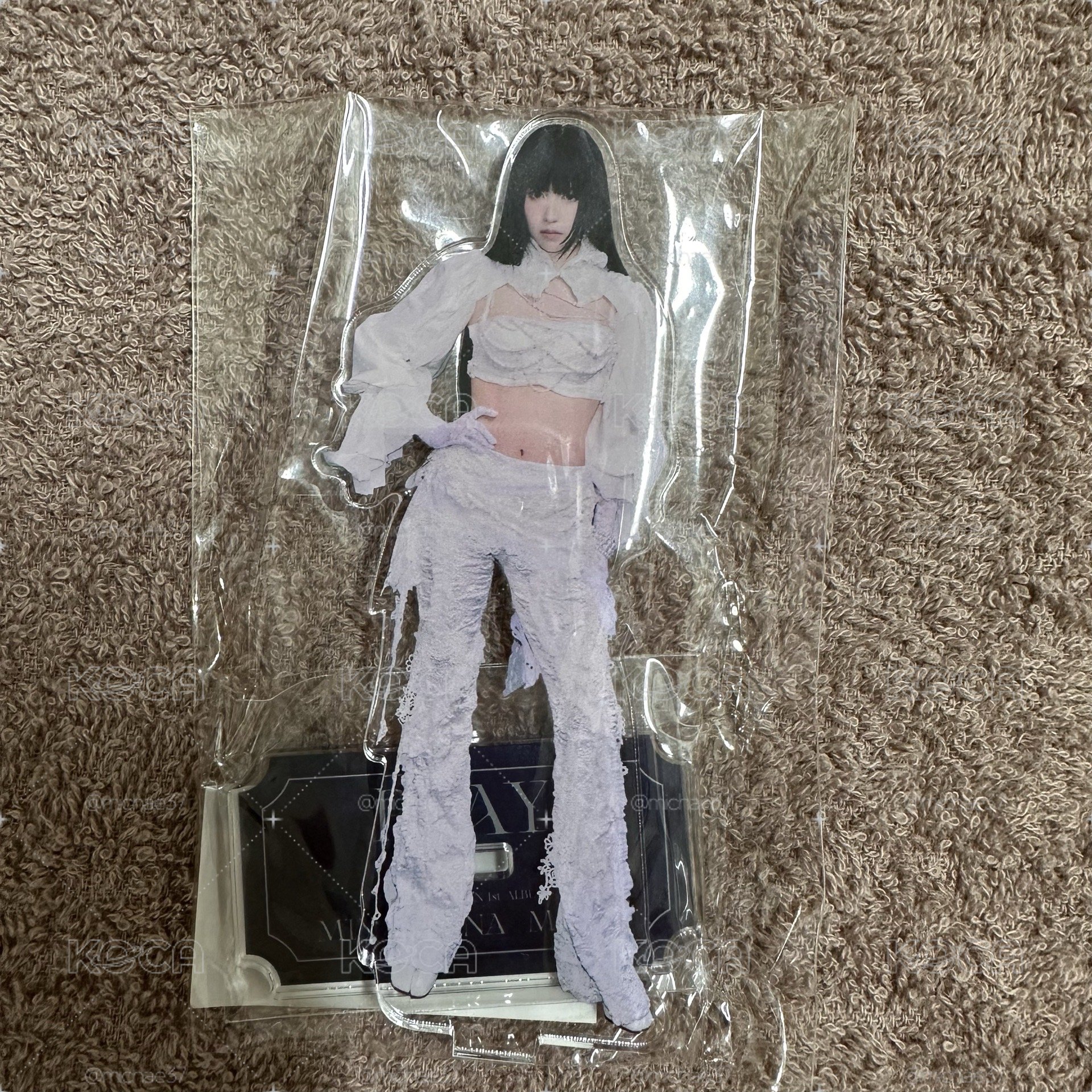 MINA 正規一PLAY專輯 立牌