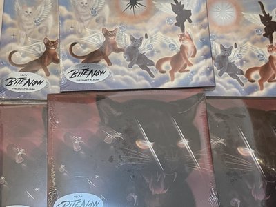MEOVV美版親簽 BEAST ver.+ANGEL ver.