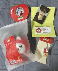 勇猛會員卡+蘋果娃+鍵帽+徽章+滿額卡