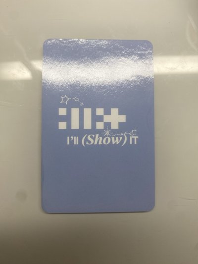 MOKA出道秀背面損