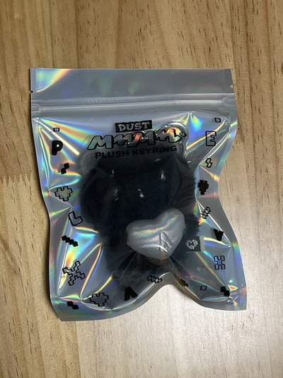 PLAVE Caligo pt.2 MD 黑色MMMM吊飾
