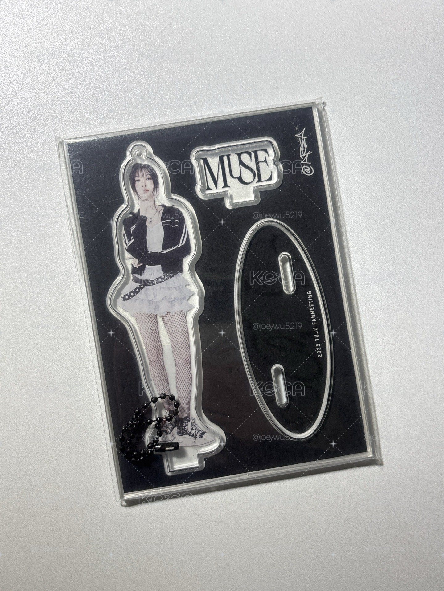 Yuju MUSE立牌