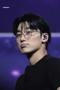 沒人撐傘，就找崔傘